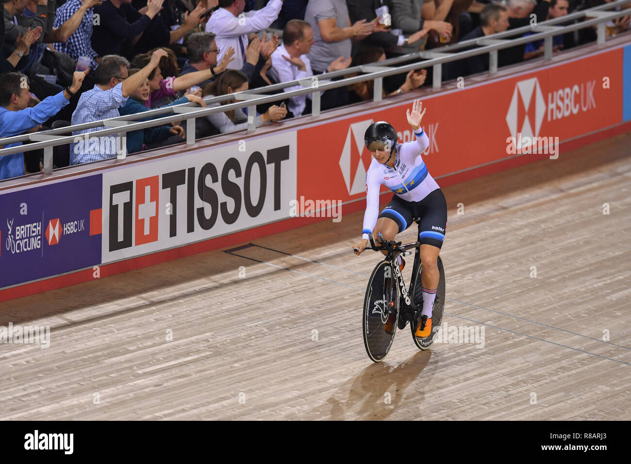 Londra, Regno Unito. Xiv Dic 2018. ARCHIBALD, Dickinson, EVANS N. E KENNY L. Nelle donne il team Pursuit Finals durante Tissot UCI ciclismo su pista World Cup IV a Lee Valley VeloPark venerdì 14 dicembre 2018. Londra Inghilterra. (Solo uso editoriale, è richiesta una licenza per uso commerciale. Nessun uso in scommesse, giochi o un singolo giocatore/club/league pubblicazioni.) Credito: Taka Wu/Alamy Live News Foto Stock