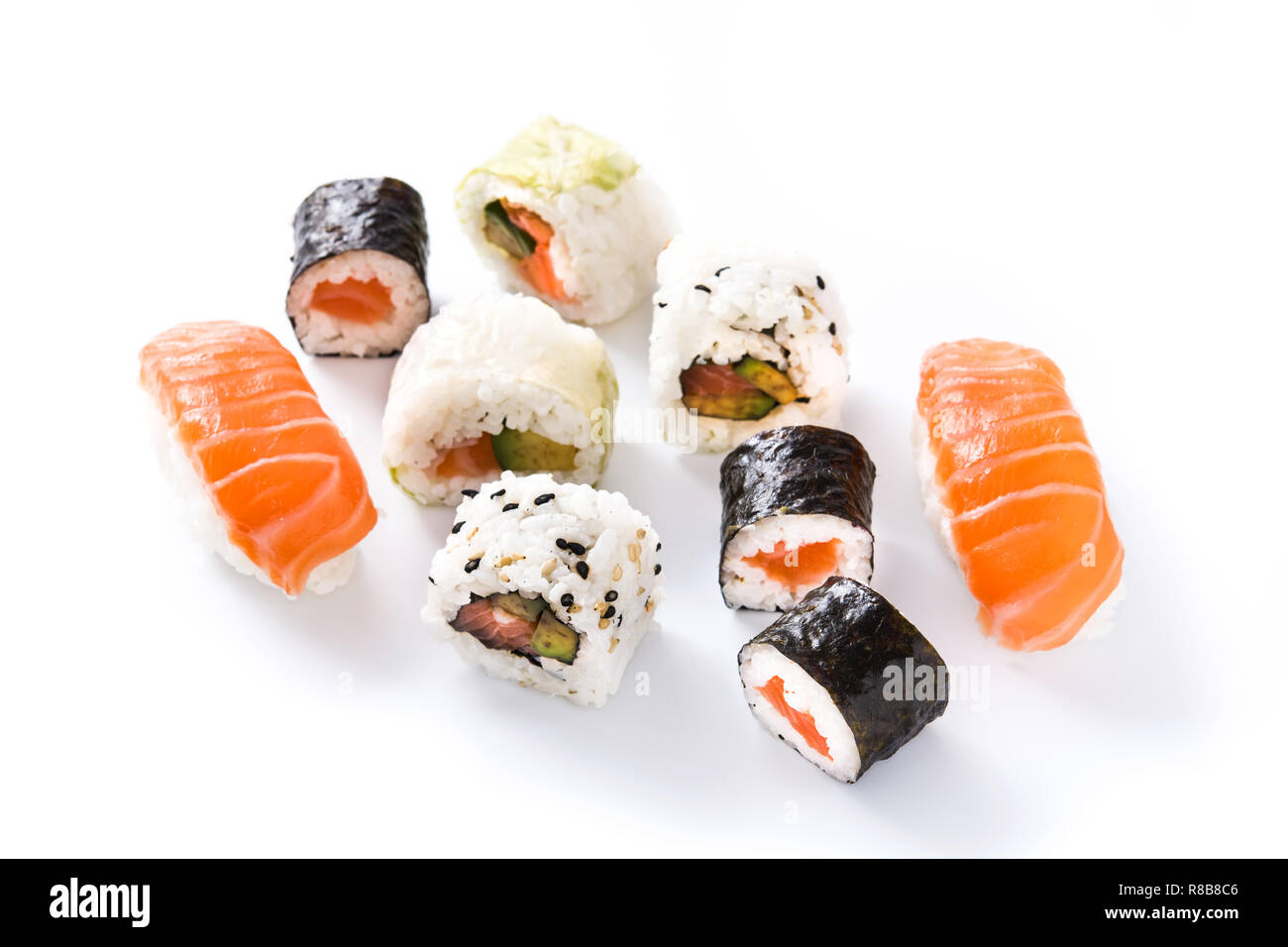 Rotoli di sushi pattern su sfondo bianco Foto Stock