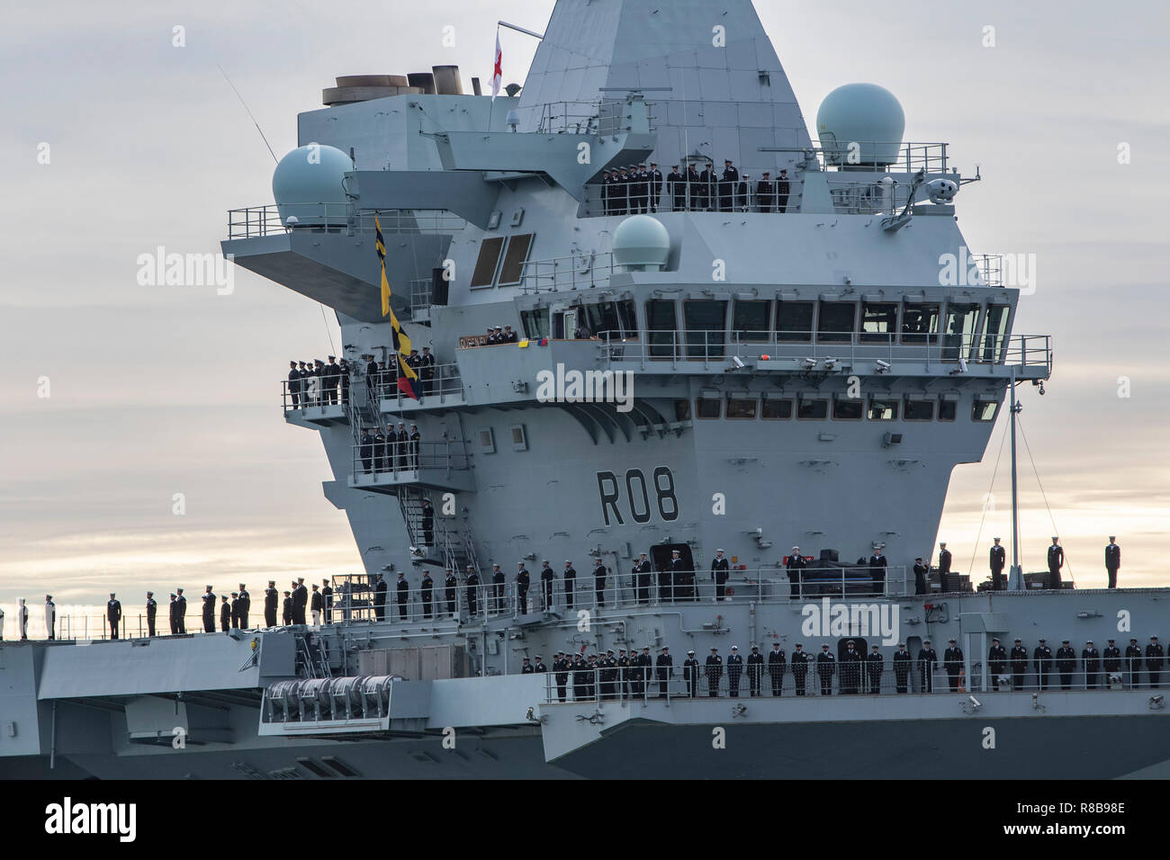 HMS Queen Elizabeth Portsmouth Hampshire Foto Stock