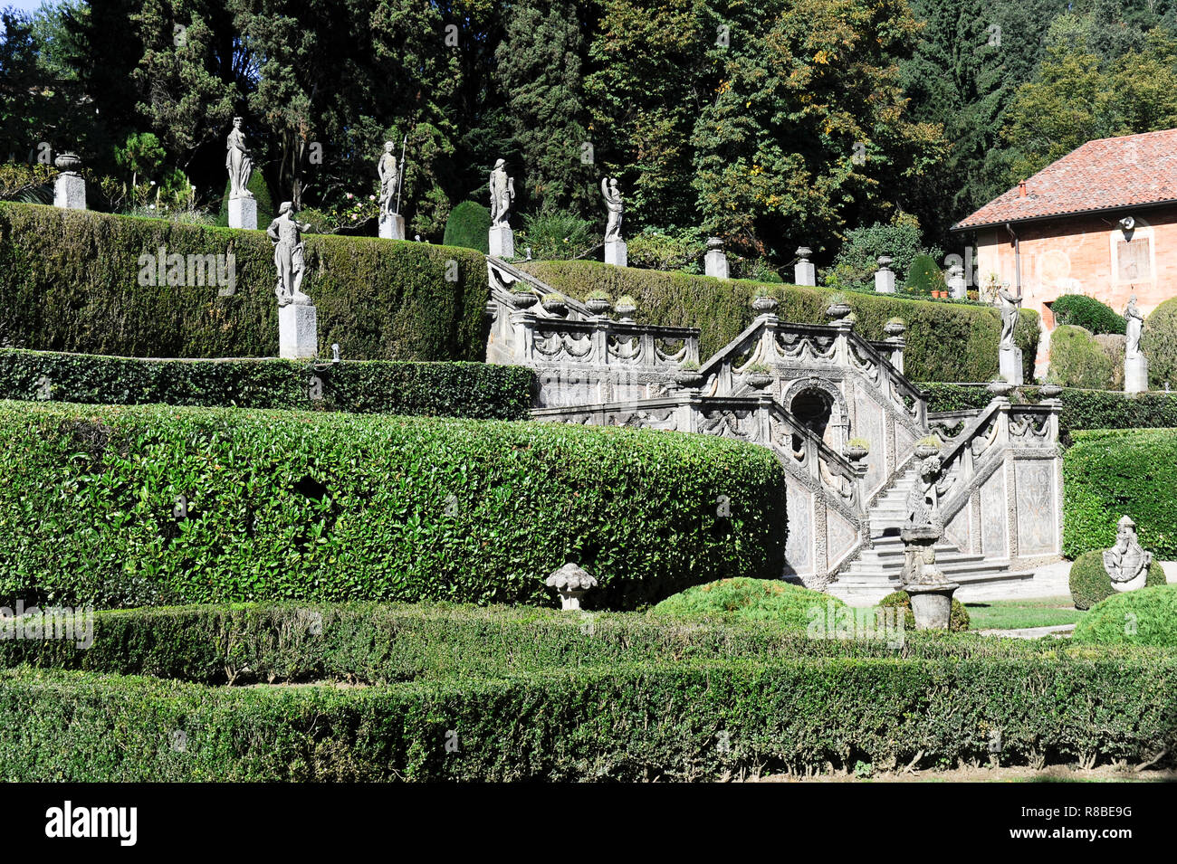 L'Italia, Lombardia, Lecco, Olgiate Molgora, Somma Picenardi villa nel XVII secolo barocchetto lombardo stile con giardino Inglese e stile italiano Foto Stock
