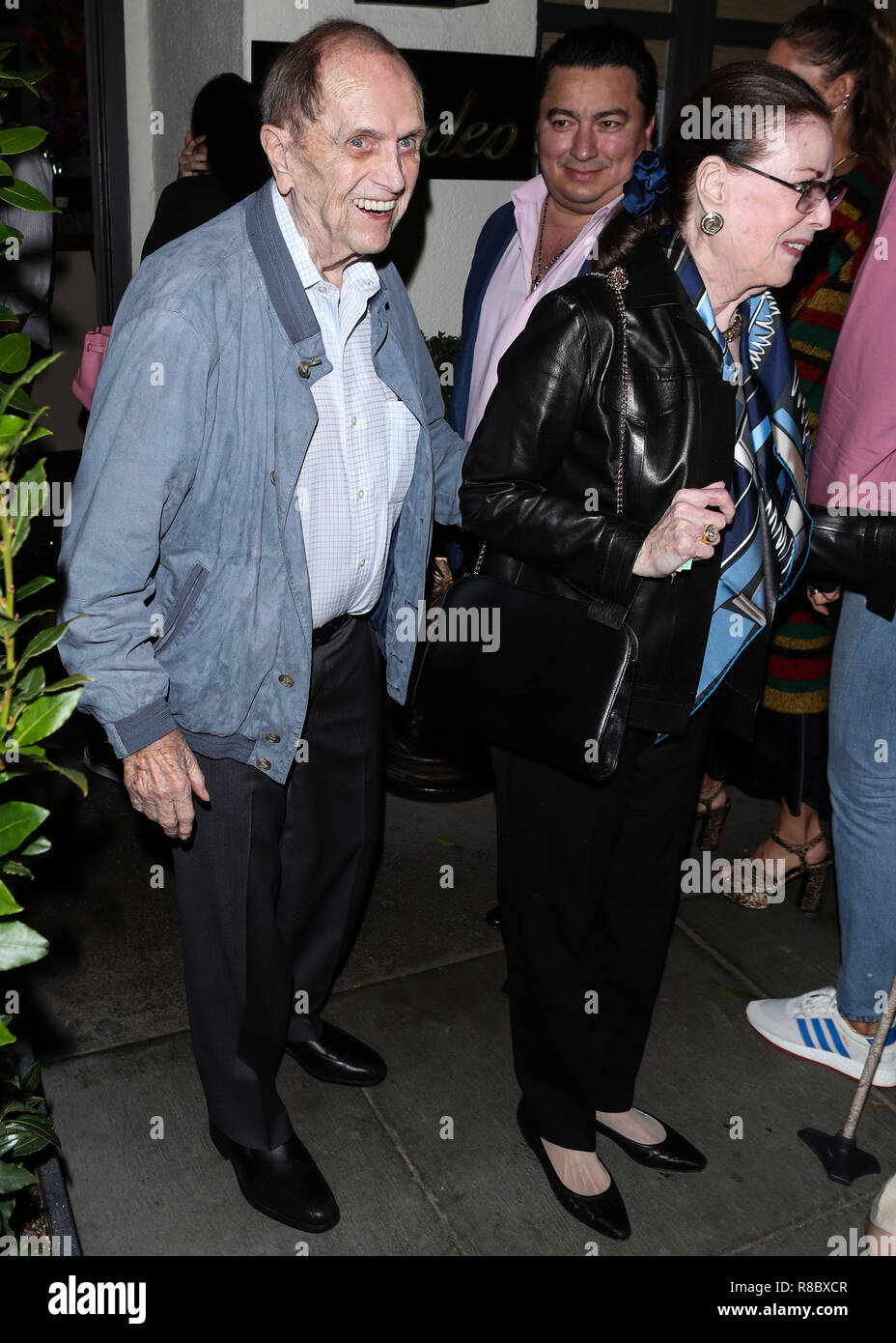 LOS ANGELES, CA, Stati Uniti d'America - 05 settembre: American stand-up comedian Bob Newhart celebra il suo 89esimo compleanno con la moglie Ginny Newhart il 5 settembre 2018 a Los Angeles, California, Stati Uniti. (Foto di Image Press Agency) Foto Stock