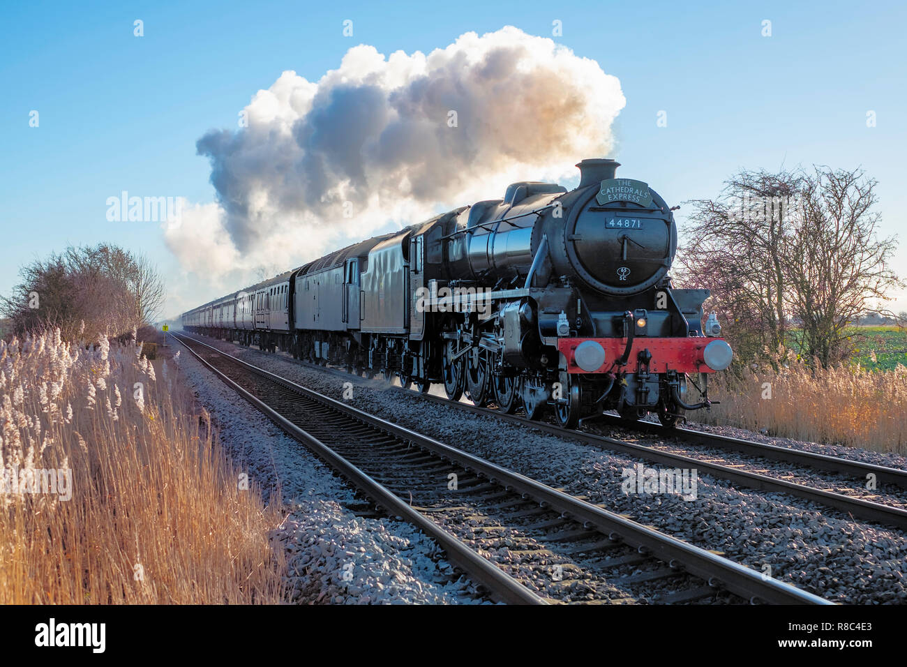 LMS Classe 5MT. 4-6-0 n. 44871 su le cattedrali Express in esecuzione da Kings Cross a Lincoln. Regno Unito Foto Stock LMS Classe 5MT. 4-6-0 n. 44871 su le cattedrali Express in esecuzione da Kings Cross a Lincoln. Regno Unito Foto Stock