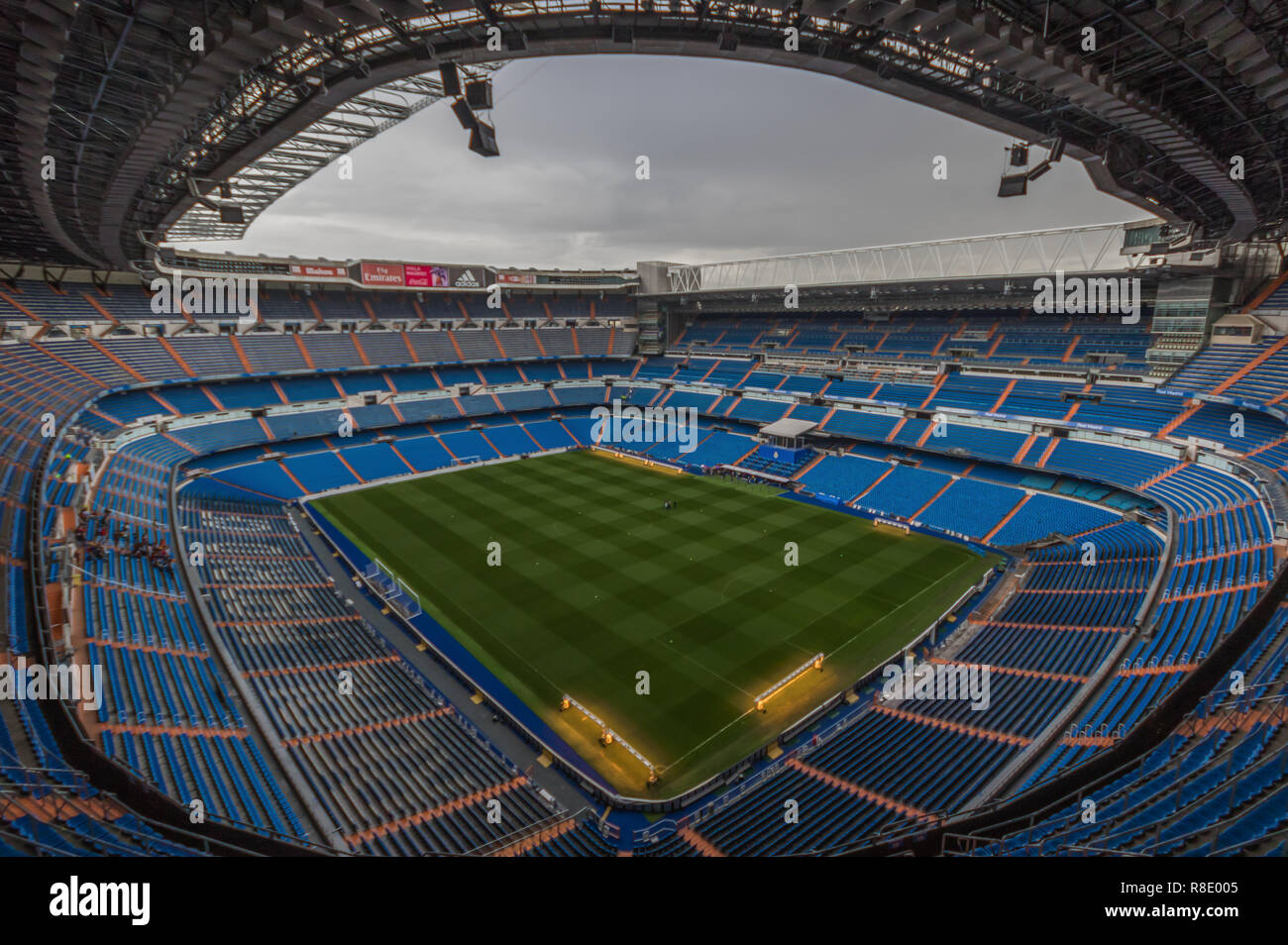Madrid, Spagna - Real Madrid è una delle squadre di calcio più famose del mondo. Qui in particolare la sua casa, il Santiago Bernabeu Stadium Foto Stock