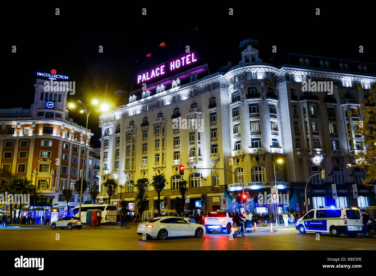 Museo Thyssen e Palace Hotel, Plaza Canovas del Castillo, Madrid , Spagna Foto Stock