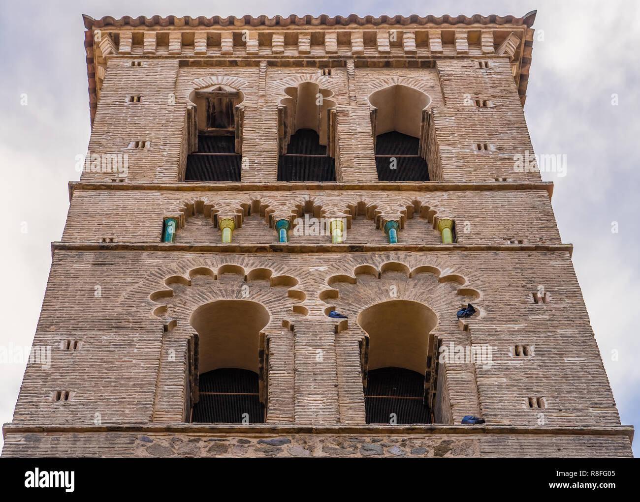 Chiesa di Santo Tome, Toledo, Spagna. Fondata dopo la riconquista della città di re Alfonso VI di Leon sul sito di una vecchia moschea. Il minareto fu t Foto Stock
