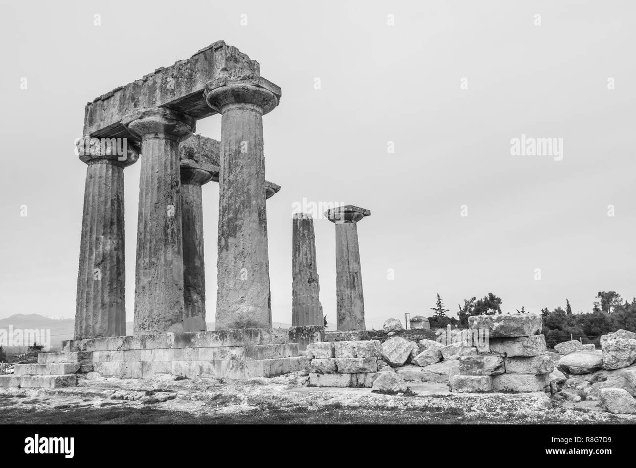 Tempio di Apollo a Corinto antico, Grecia Foto Stock