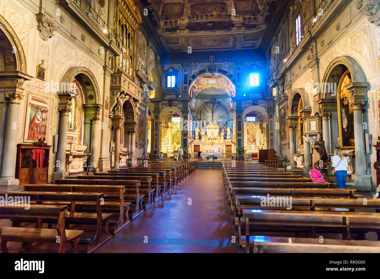 Firenze, Italia - 27 Settembre 2018: interni di tutti i Santi, la Chiesa di San Salvatore di Ognissanti a Firenze Foto Stock