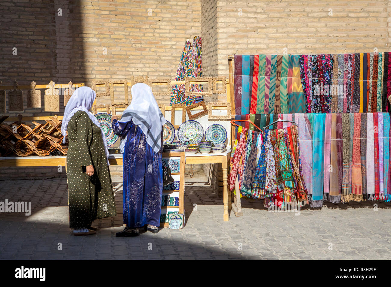 Negozi di souvenir, Khiva, Uzbekistan Foto Stock