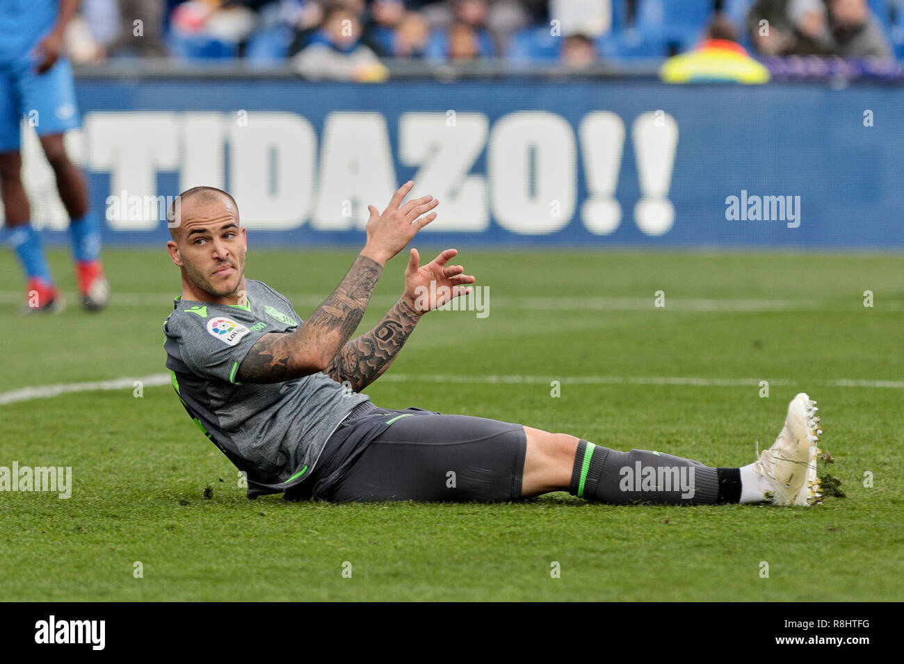 Real Sociedad's Dimitri Foulquier visto in azione durante la Liga partita di calcio tra Getafe CF e Real Sociedad al Coliseum Alfonso Perez a Getafe, Spagna. ( Il punteggio finale; Getafe CF 1:0 Real Sociedad ) Foto Stock