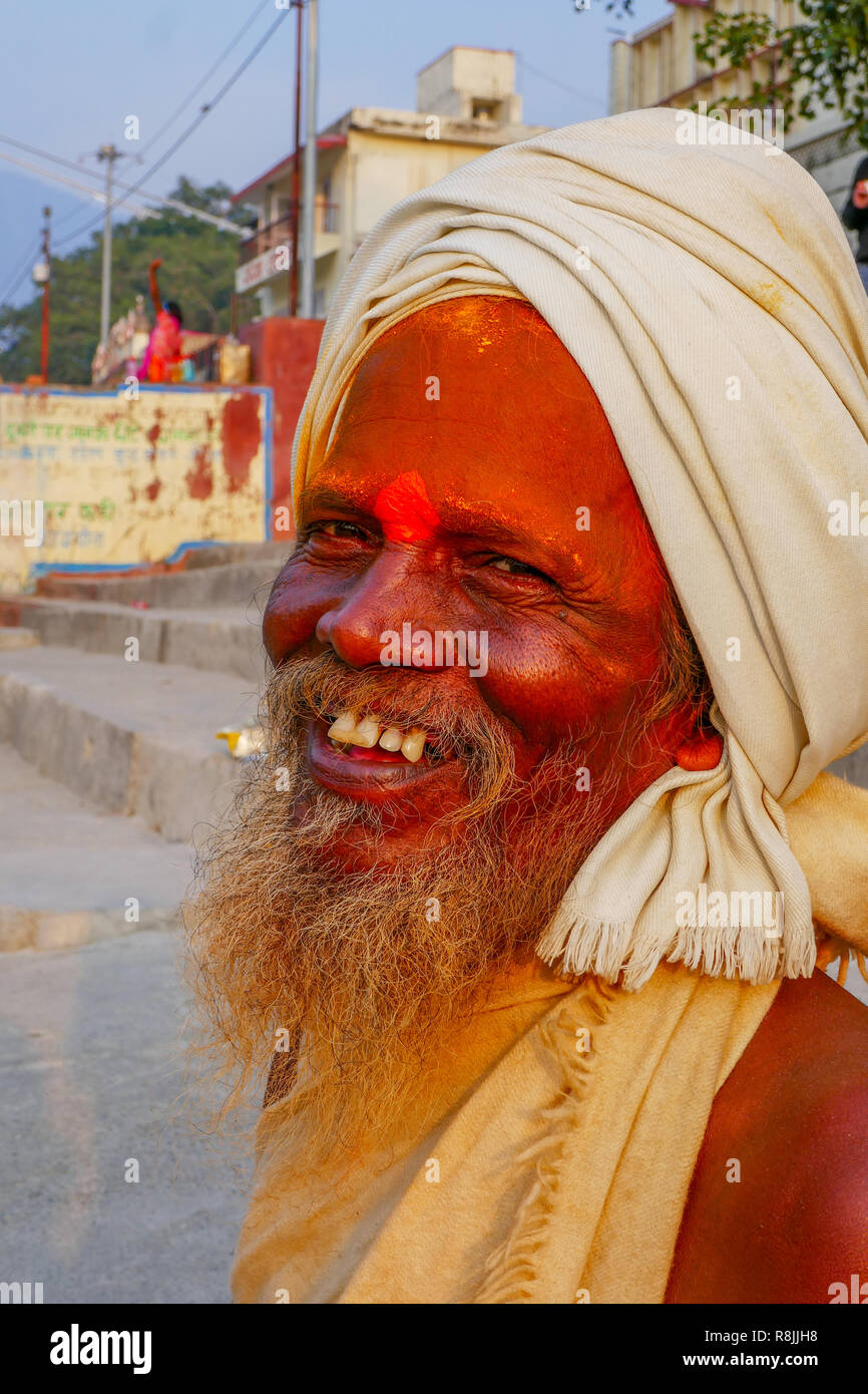 Ritratto di vecchio yogi a Rishikesh, India Foto Stock