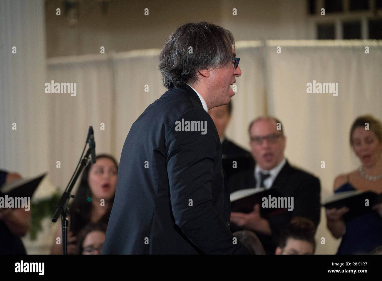 Julian Wachner in san Paolo Cappella di conduzione del coro della Trinità Wall Street e la trinità Orchestra Barocca in Handel's "Messia". dic. 13, 2018 Foto Stock