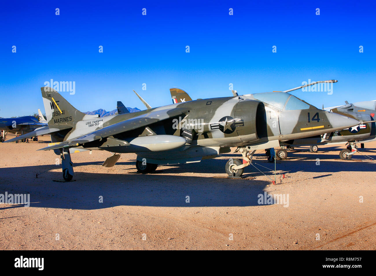 USMC HAWKER SIDDELEY AV-8C VSTOL aereo da combattimento in mostra al Pima Air & Space Museum di Tucson, AZ Foto Stock