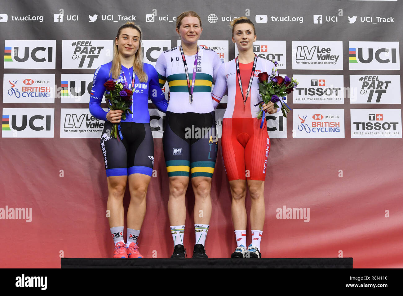 Londra, Regno Unito. Xvi Dec, 2018. Stephanie Morton (AUS) - oro, Daria Shmeleva (RVL) - Argento e Urszula Los (POL) - vincitore del bronzo a Vittoria cerimonia per le donne Keirin Finals durante Tissot UCI ciclismo su pista World Cup IV a Lee Valley VeloPark domenica 16 dicembre 2018. Londra Inghilterra. (Solo uso editoriale, è richiesta una licenza per uso commerciale. Nessun uso in scommesse, giochi o un singolo giocatore/club/league pubblicazioni.) Credito: Taka Wu/Alamy Live News Foto Stock