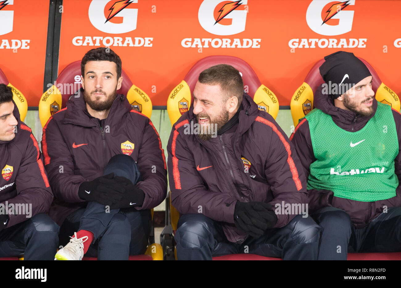 Roma, Italia. Xvi Dec, 2018. Daniele De Rossi di come Roma visto prima della serie di una partita di calcio tra la Roma e Genova CFC presso lo Stadio Olimpico. (Punteggio finale Roma 3 - 2 Genova) Credito: SOPA Immagini limitata/Alamy Live News Foto Stock