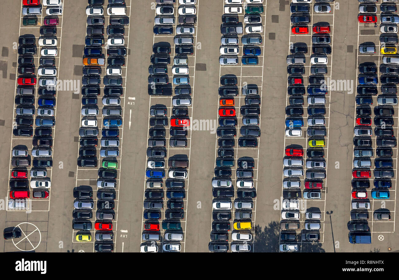 Vista aerea, dipendente parcheggio, SMS group GmbH, auto, autonoleggio, parcheggio , Parcheggio gratuito, Hillnhütten, Hilchenbach, Rothaargebirge, Siegerland, Nort Foto Stock