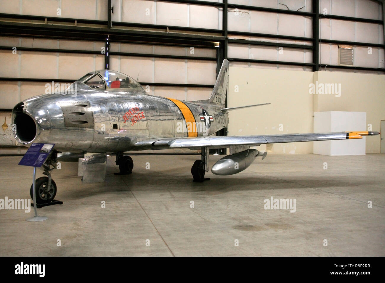 North American F-86 Sabre da combattimento aereo dal 1949 sul display al Pima Air & Space Museum di Tucson, AZ Foto Stock