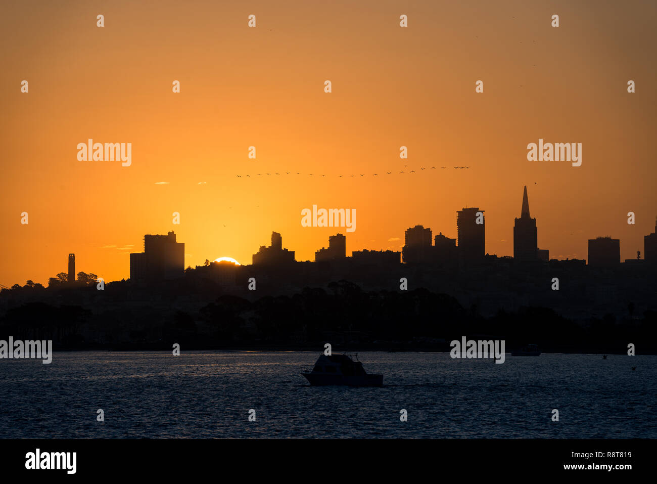 Sunrise sopra il centro cittadino di San Francisco, California, Stati Uniti d'America Foto Stock