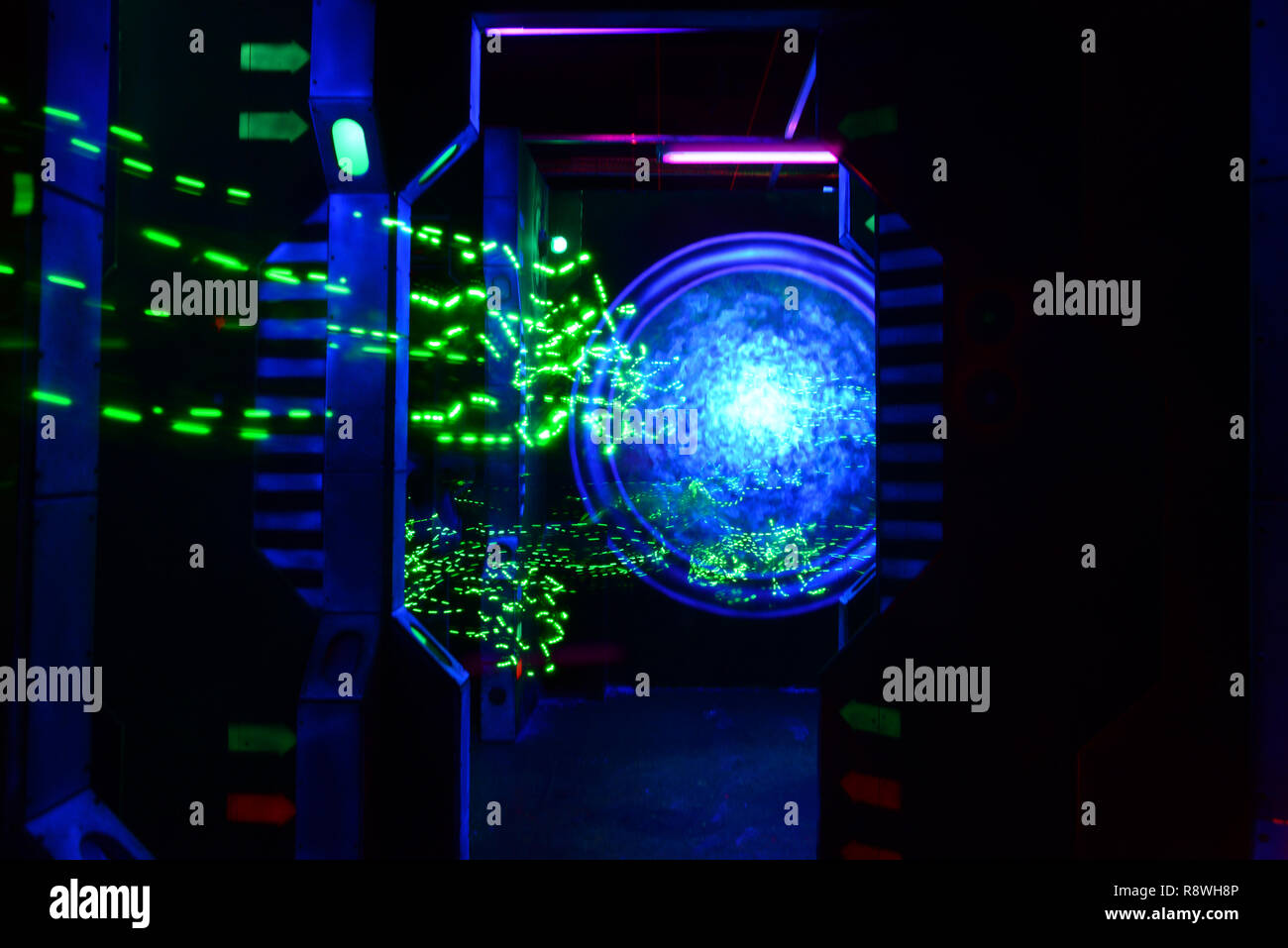 Lo spazio interno della nave di fantascienza sfondo astratto Foto Stock