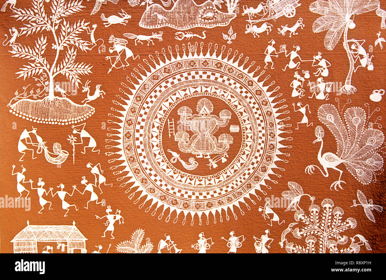 Pittura murale di Warli ; arte tribale ; dahanu , distretto di Palghar , Maharashtra , india , asia Foto Stock