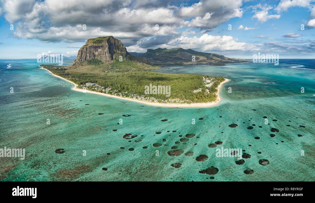 Maurizio fiume nero distretto, Le Morne Brabant, classificato come patrimonio mondiale dall' UNESCO (vista aerea) Foto Stock