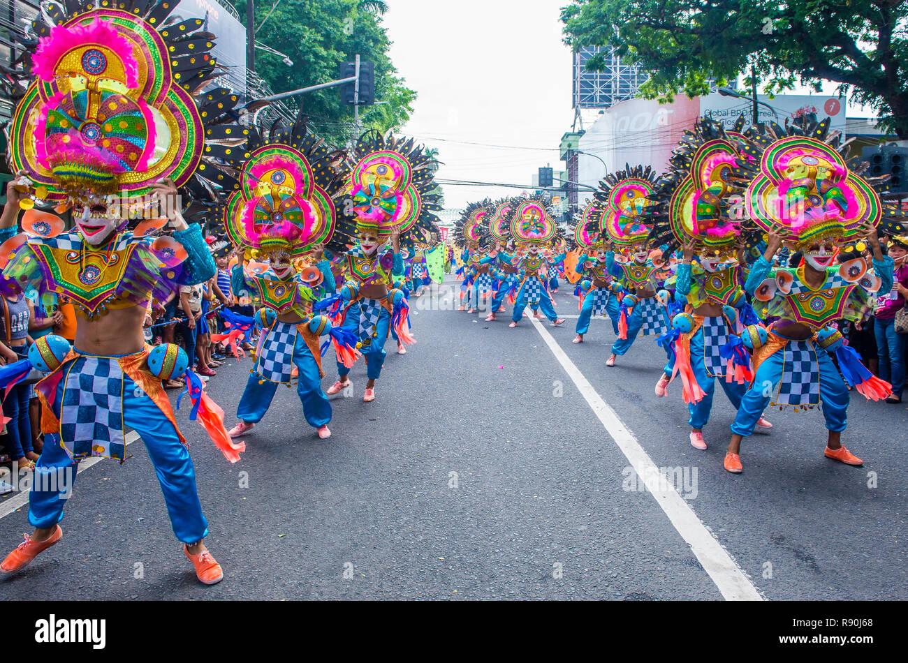 Partecipanti al Masskara Festival nelle Filippine Bacolod Foto Stock