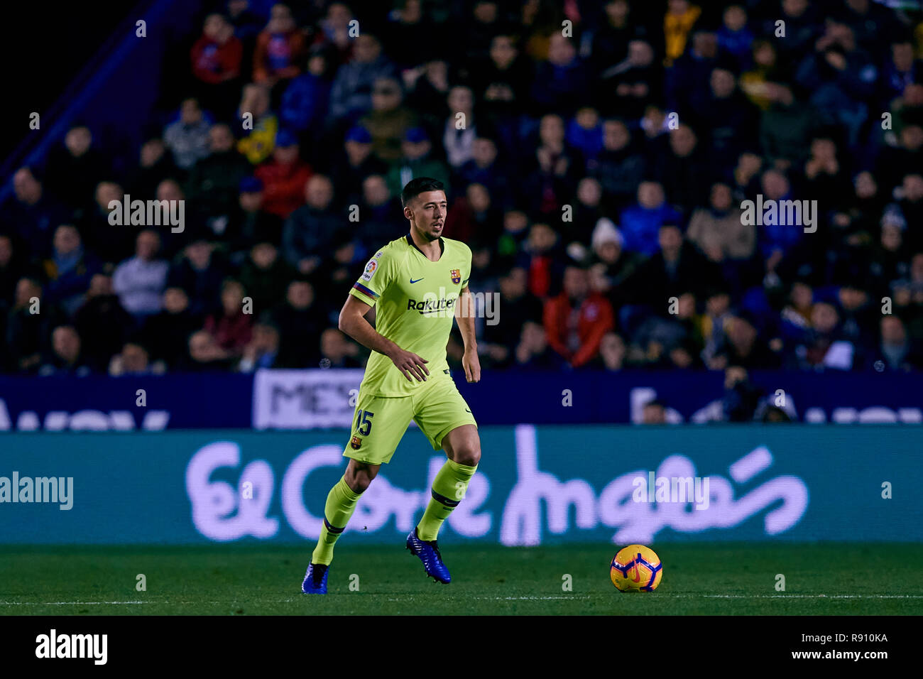 VALENCIA, Spagna - 16 dicembre: Clemente Lenglet del FC Barcelona in azione durante la Liga match tra Levante UD e FC Barcellona a Ciutat de Valencia su dicembre 16, 2018 a Valencia, in Spagna. MB (foto di David Aliaga/MB Media) Foto Stock