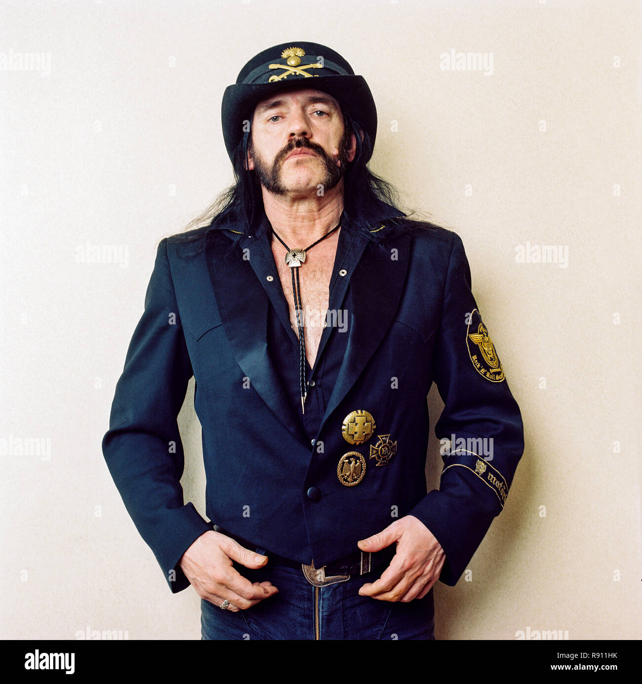 Lemmy Kilmister inglese musicista e cantante in una rock band Motörhead Fotografata a Londra, Inghilterra. Foto Stock