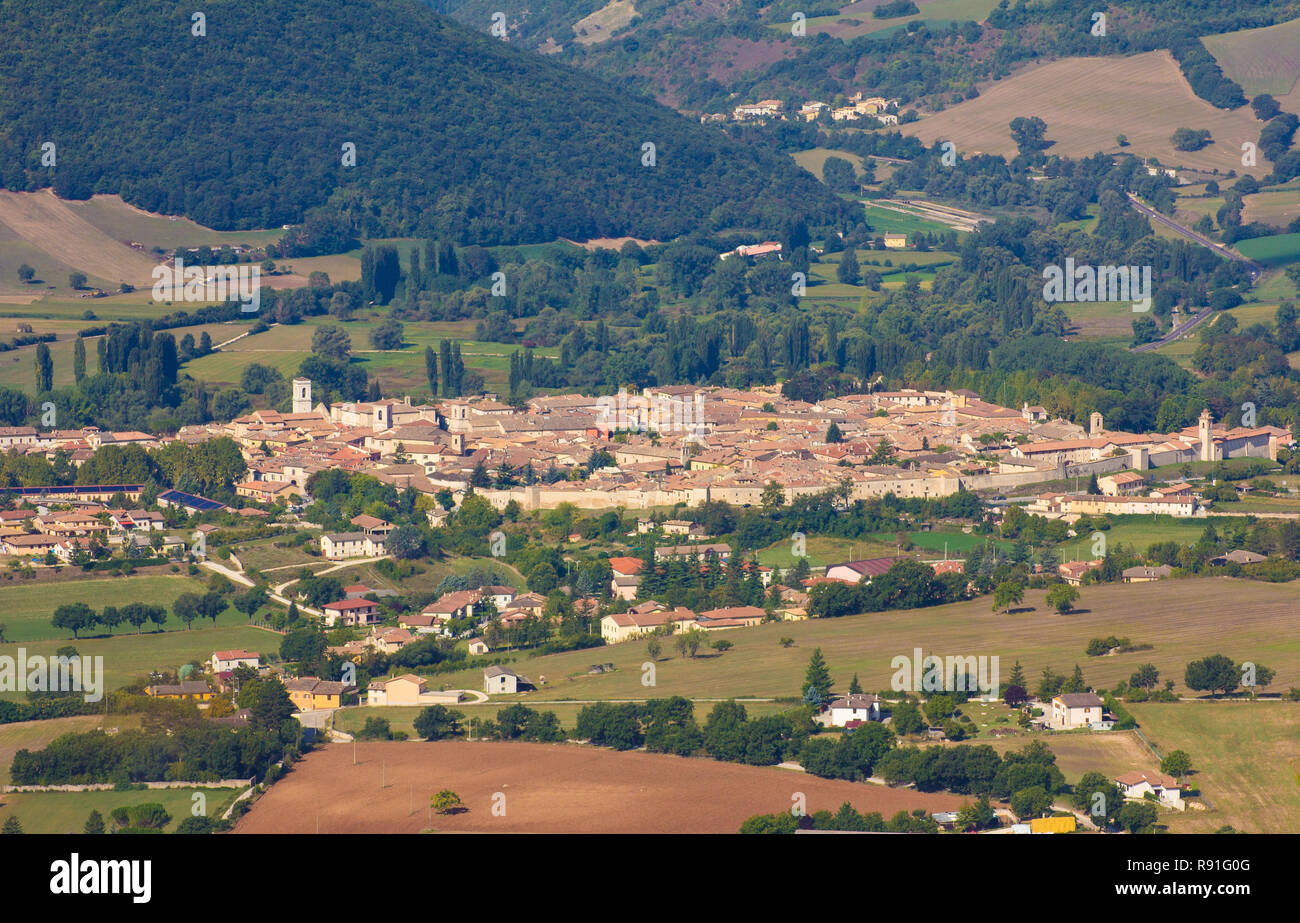 Vista aerea di Norcia prima il terrificante terremoto in Umbria Foto Stock