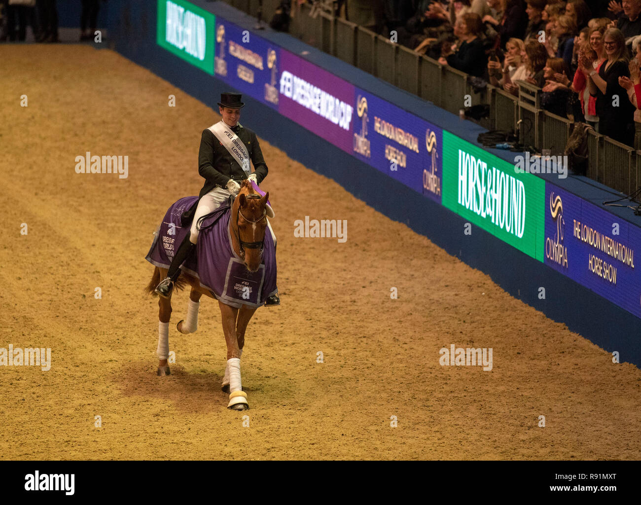 La Germania Federic Wanders riding duca di Bretagna vince il dressage FEI World Cup Grand Prix Freestyle durante il giorno due del London International Horse Show a Olympia di Londra. Foto Stock