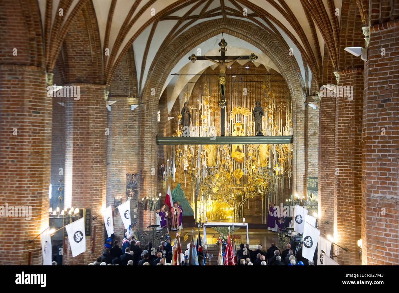 L'Ambra altare in kosciol Sw. Brygidy (St. Brigida la Chiesa) in Gdansk, Polonia, 16 dicembre 2018. L altare è la più grande struttura ambra in w Foto Stock