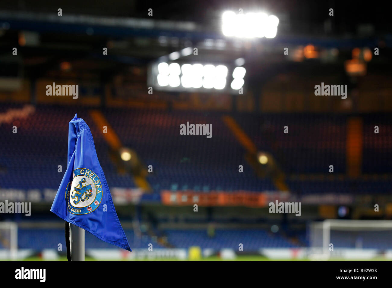 Londra, Regno Unito. Xix Dec, 2018. Una vista generale durante il Carabao EFL Cup Quarti di Finale match tra Chelsea e Bournemouth a Stamford Bridge, Londra, Inghilterra il 19 dicembre 2018. Foto di Carlton Myrie. Solo uso editoriale, è richiesta una licenza per uso commerciale. Nessun uso in scommesse, giochi o un singolo giocatore/club/league pubblicazioni. Credit: UK Sports Pics Ltd/Alamy Live News Foto Stock