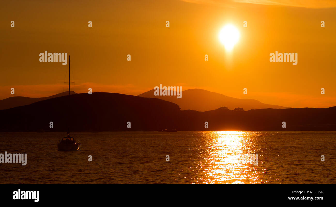 Oban Bay al tramonto - Scozia Foto Stock