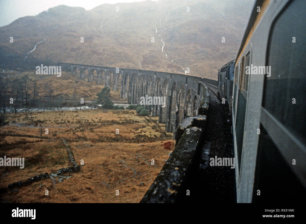 La British Rail, West Highland Line, viadotto Glenfinnan, Inverness-Shire, Scozia Foto Stock