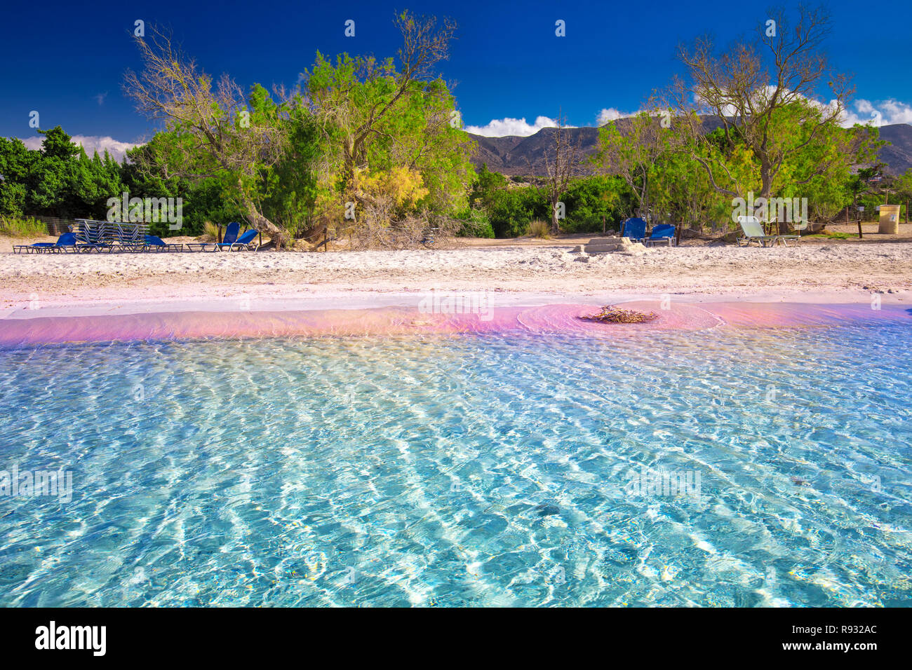 Spiaggia di Elafonissi a Creta isola di azzurro acqua chiara, la Grecia, l'Europa. Creta è la più grande e la più popolata delle isole greche. Foto Stock