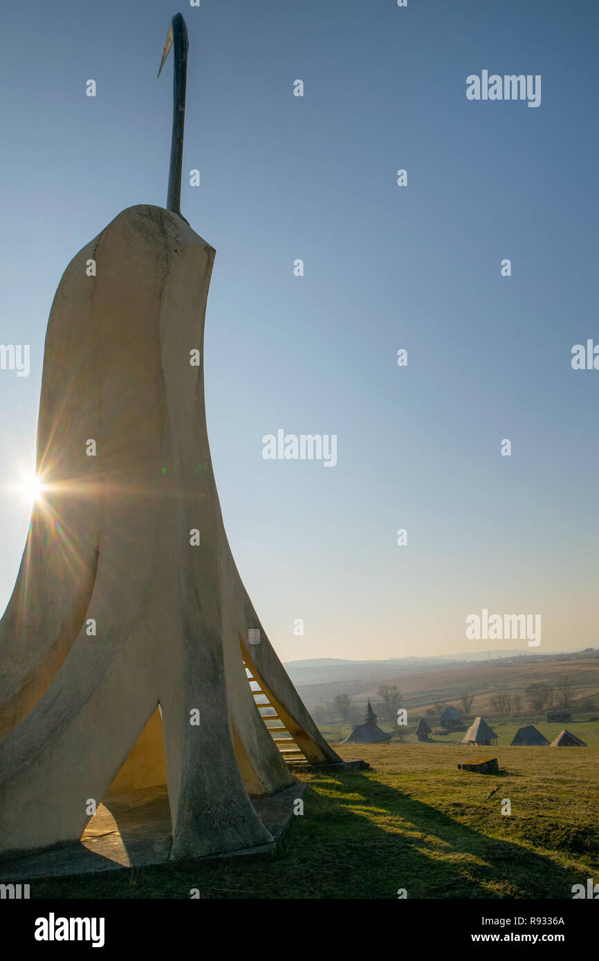 Paesaggio rurale della Romania con edifici unici Foto Stock