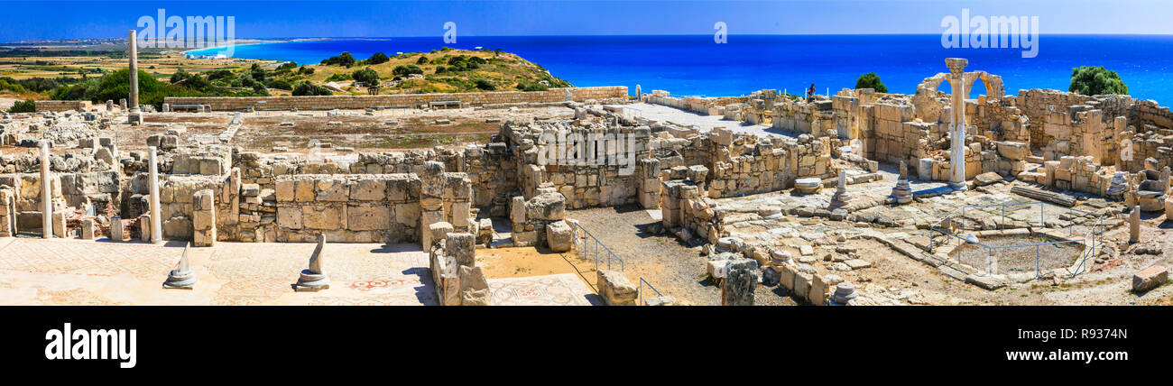 Impressionante Kourion archeologico del sito,antica rovina e mare,l'isola di Cipro. Foto Stock