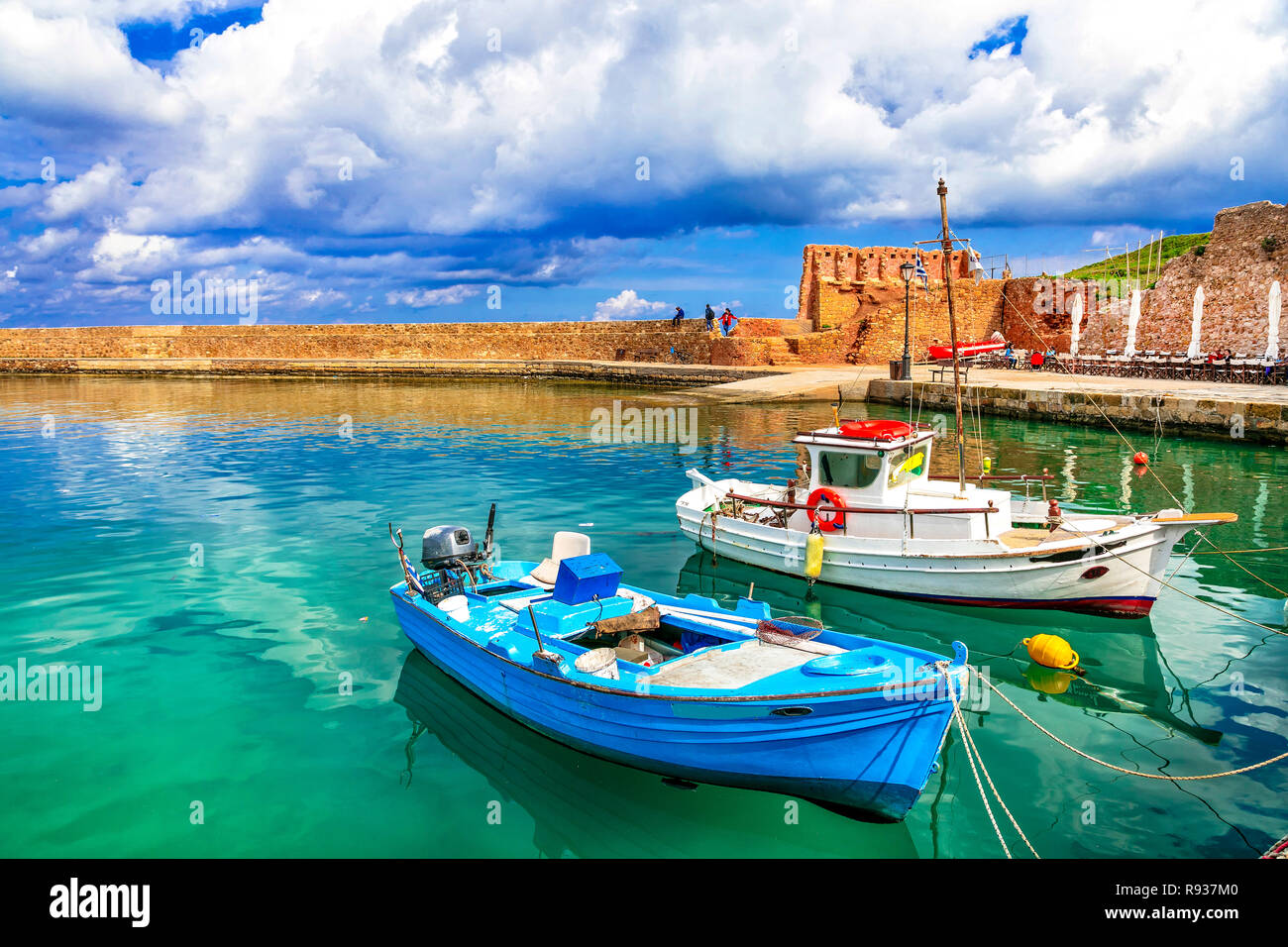 Bella Chania old town,vista con il mare e le barche,l'isola di Creta, Grecia. Foto Stock