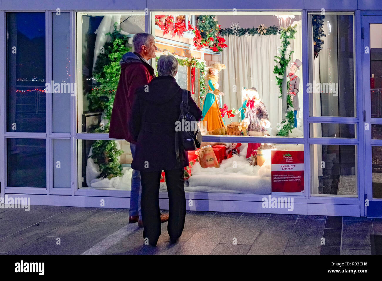 Woodwards finestra di Natale, Canada Place, notte, Vancouver, British Columbia, Canada Foto Stock