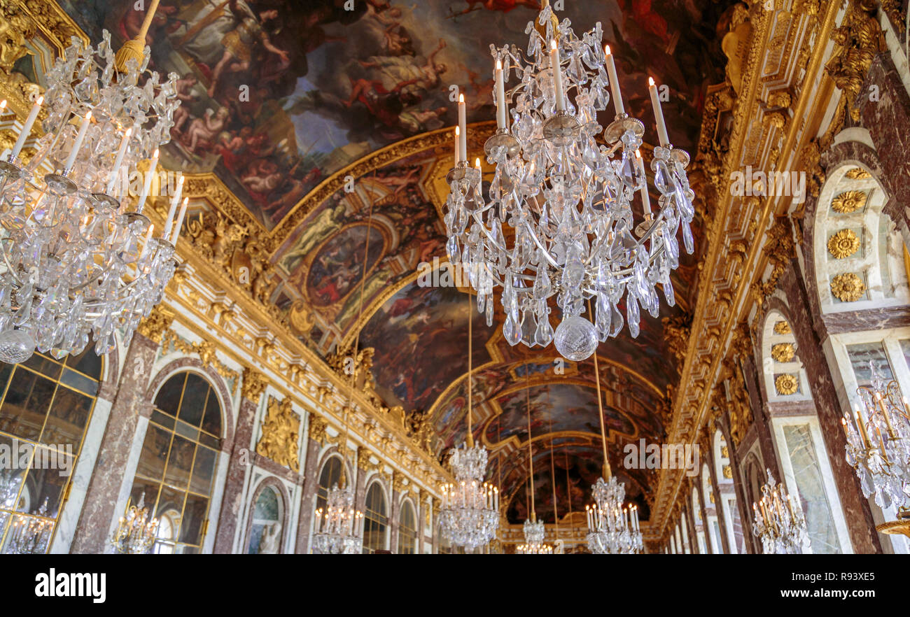 Parigi, Francia, 28 marzo 2017: la Sala degli Specchi del Palazzo di Versailles, Francia. Foto Stock