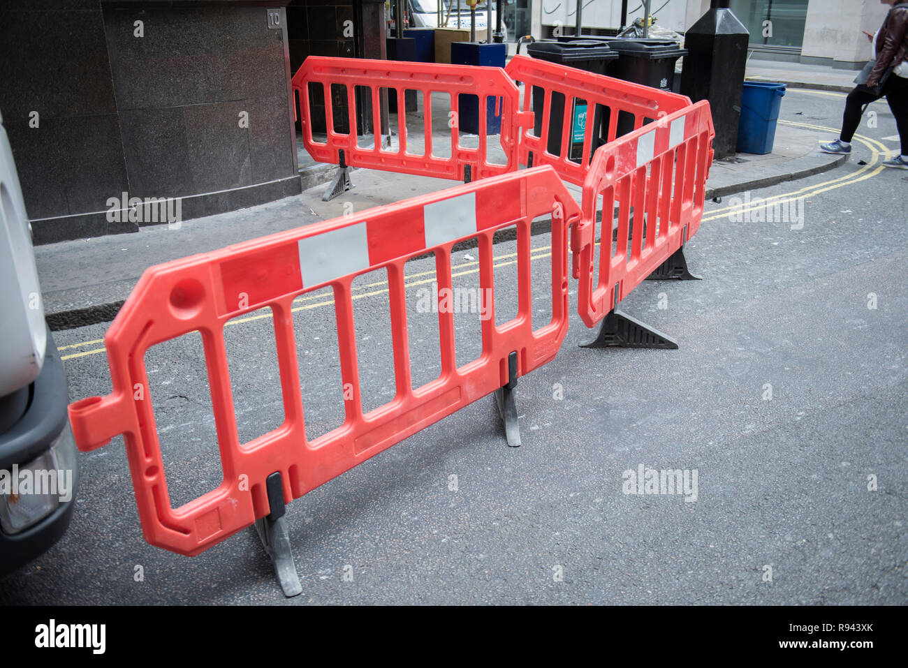 Ringhiera di protezione sulla strada Foto Stock