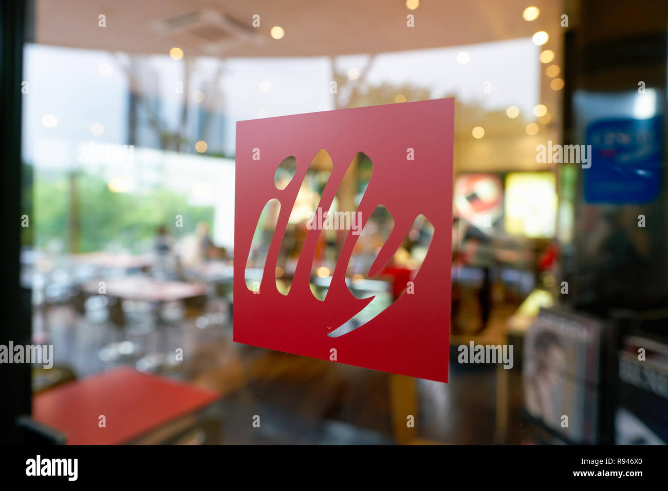 SEOUL, Corea del Sud - circa maggio, 2017: Immagine ravvicinata di Illy segno. Foto Stock