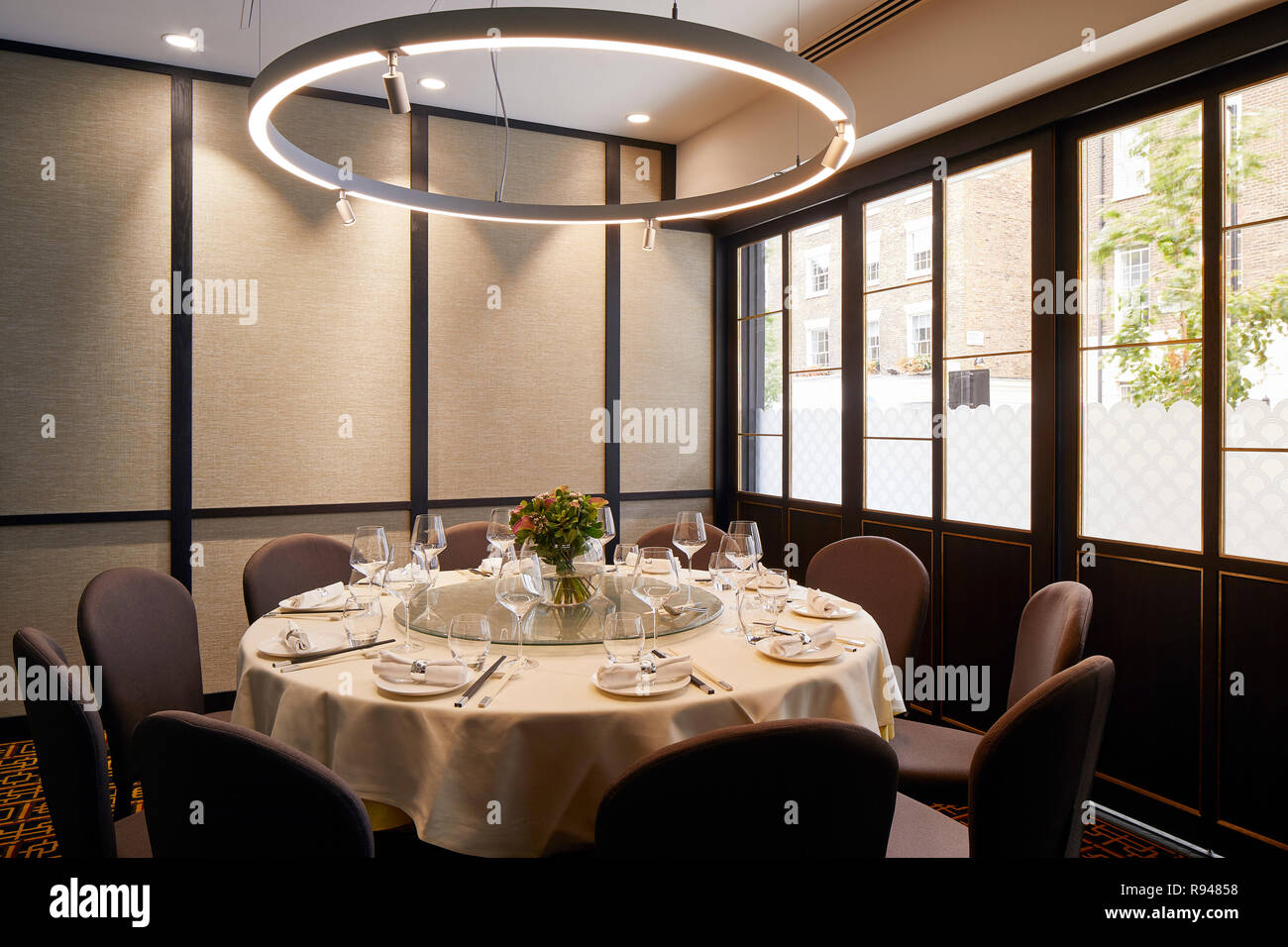 Sala da pranzo privata. Royal China Club, London, Regno Unito. Architetto: duro + Trevillion architetti, 2018. Foto Stock