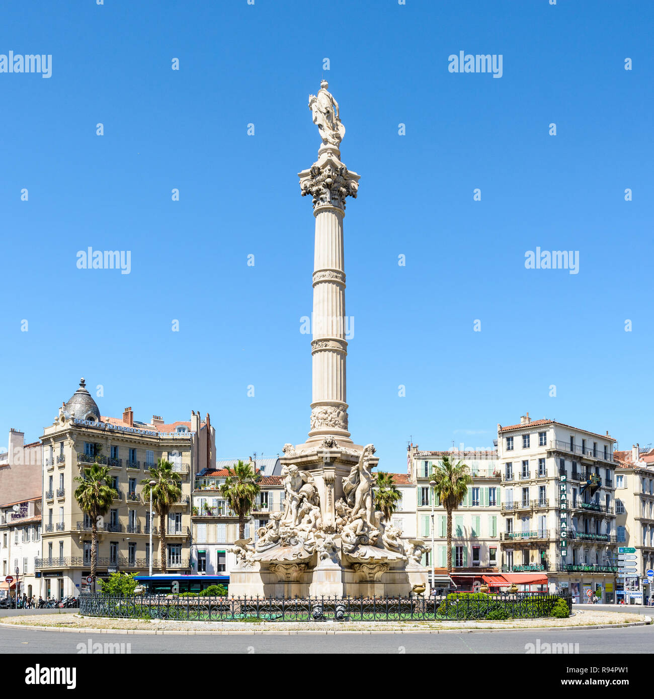 La fontana di Cantini da scultore francese Jules Cantini è stato costruito nel 1911 nel centro del luogo Castellane a Marsiglia, Francia. Foto Stock