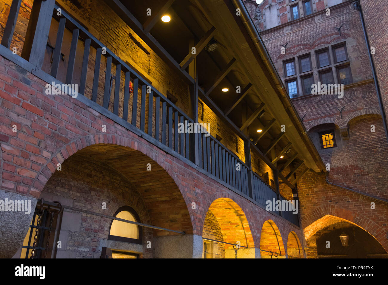 Cortile interno Torre prigione Danzica Polonia Polonia Foto Stock