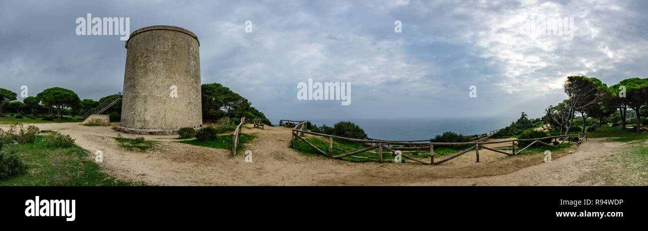 Tajo torre ultra ampio panorama di Barbate, Cadice Foto Stock
