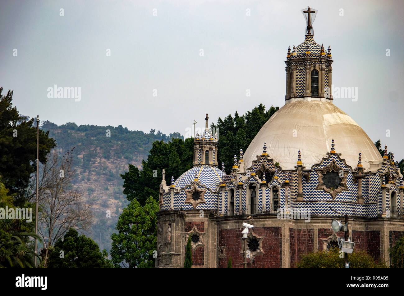 Basilica of our lady of guadalupe immagini e fotografie stock ad alta