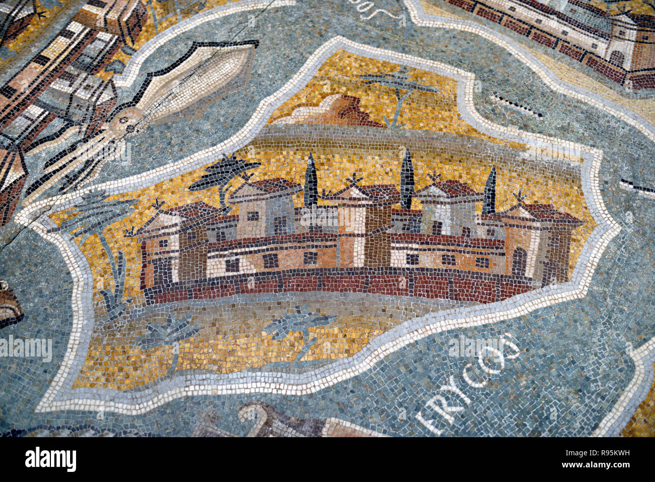 Roman pavimento a mosaico (C3rd-c4th) di Erice e il Monte Erice, anc Erycos & Mount Eryx, Sicilia, dall antica città romana di Ammaedara Haidra in Tunisia Foto Stock