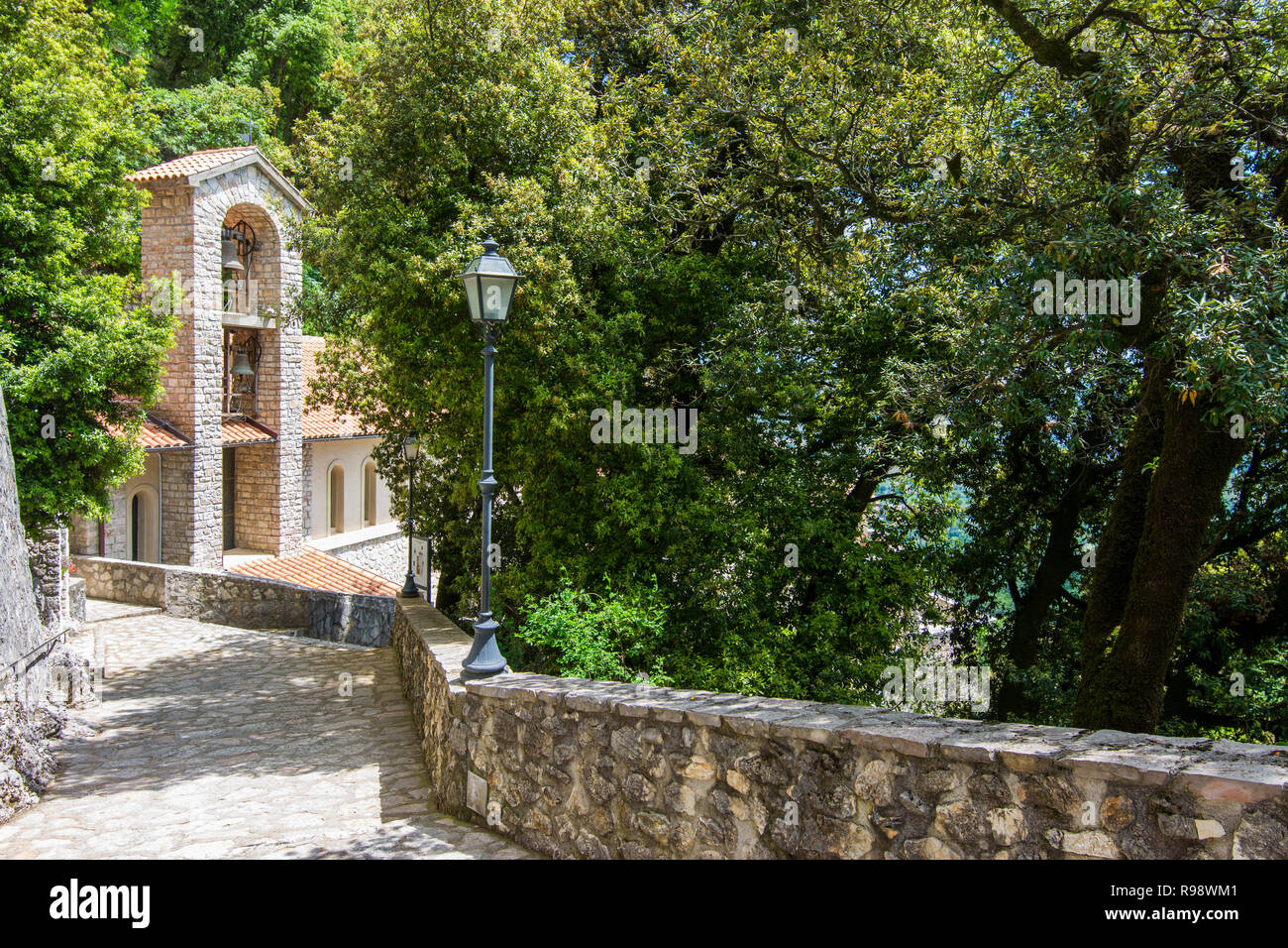 Greccio, Italia. eremo santuario eretto da San Francesco di Assisi nella Valle Sacra. In questo Monastero il santo ha dato i natali al primo soggiorno nat Foto Stock
