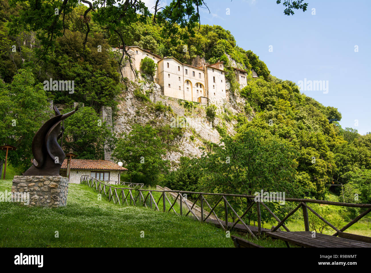 Greccio, Italia. eremo santuario eretto da San Francesco di Assisi nella Valle Sacra. In questo Monastero il santo ha dato i natali al primo soggiorno nat Foto Stock