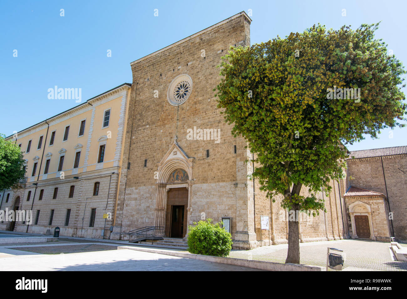 Vista turistico di Rieti, nel Lazio, in Italia. Chiesa di Sant'Agostino Foto Stock